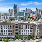 Bright And Airy 2 Bed On Biscayne Blvd With Free Park