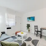 Chic 1Br Getaway Steps From Brickell