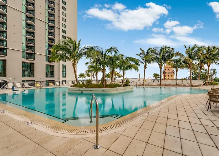 Lemon Drop Cozy Central Miami Pool And Gym