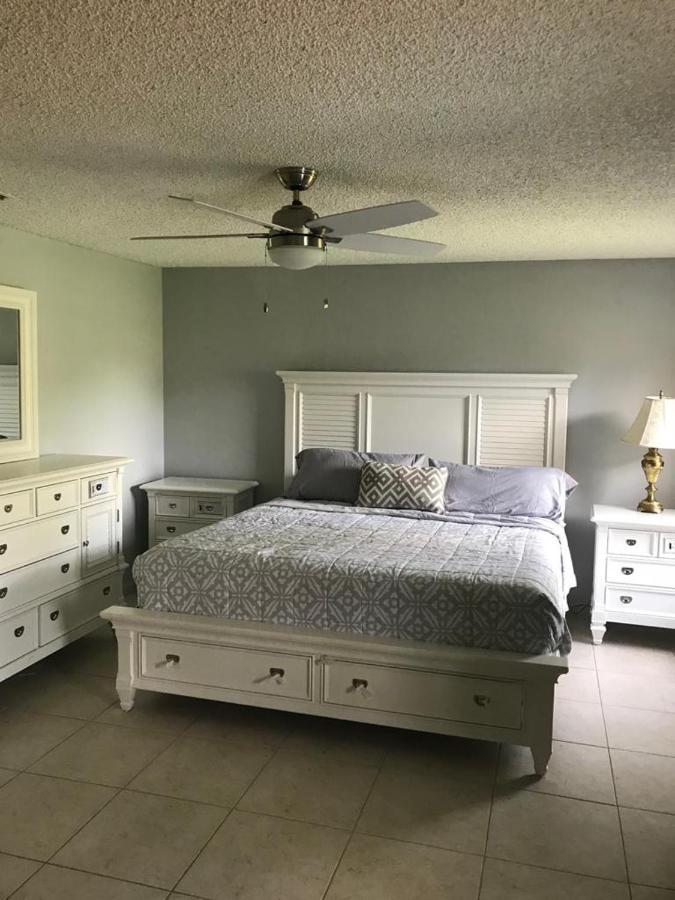Holiday home 82-10sw 135av Miami