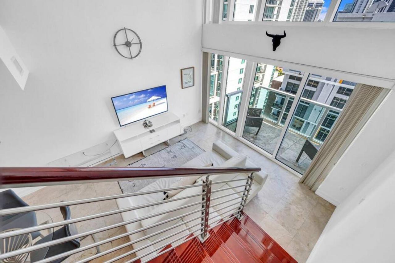 Amazing Loft Style 1 Bed With Water And City Views Holiday home Miami