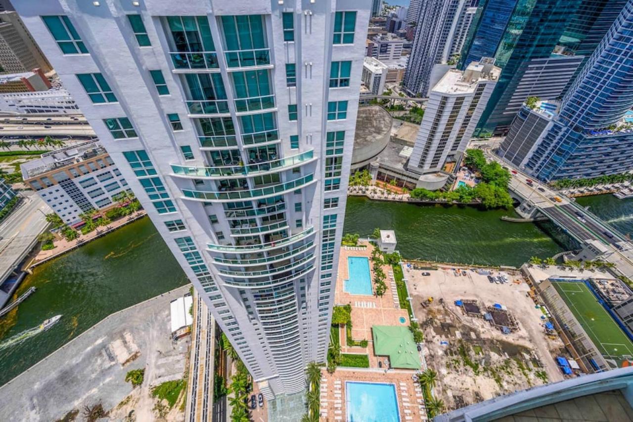 Amazing Loft Style 1 Bed With Water And City Views