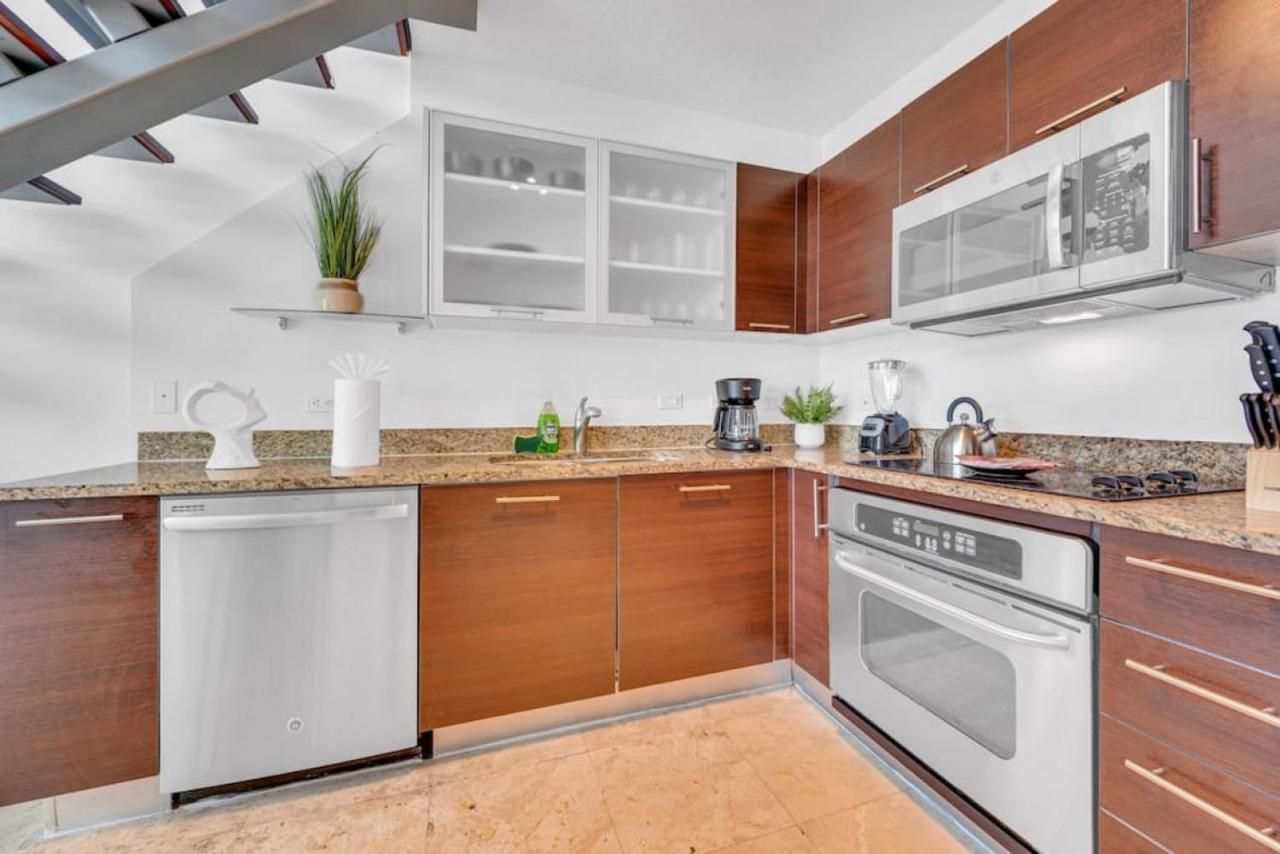 Amazing Loft Style 1 Bed With Water And City Views Holiday home *