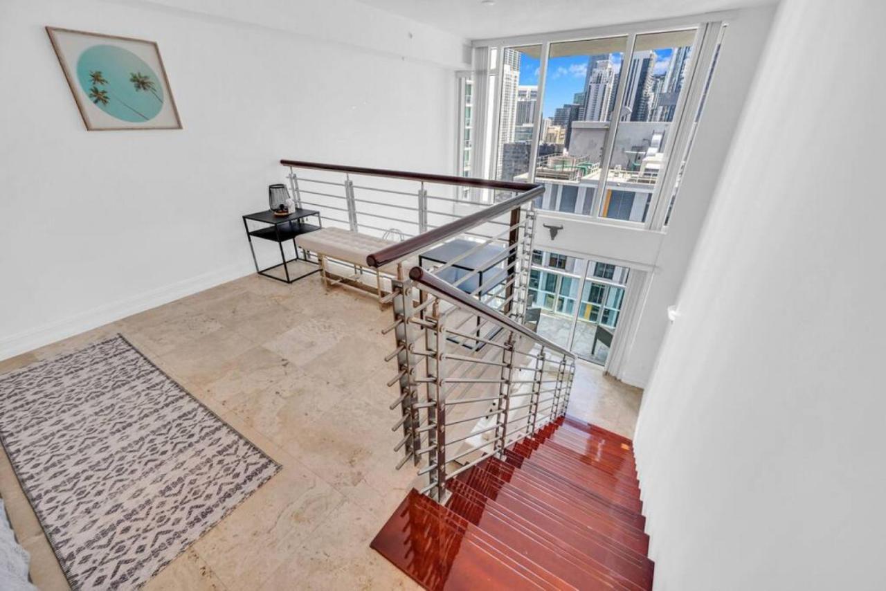 Amazing Loft Style 1 Bed With Water And City Views Holiday home *