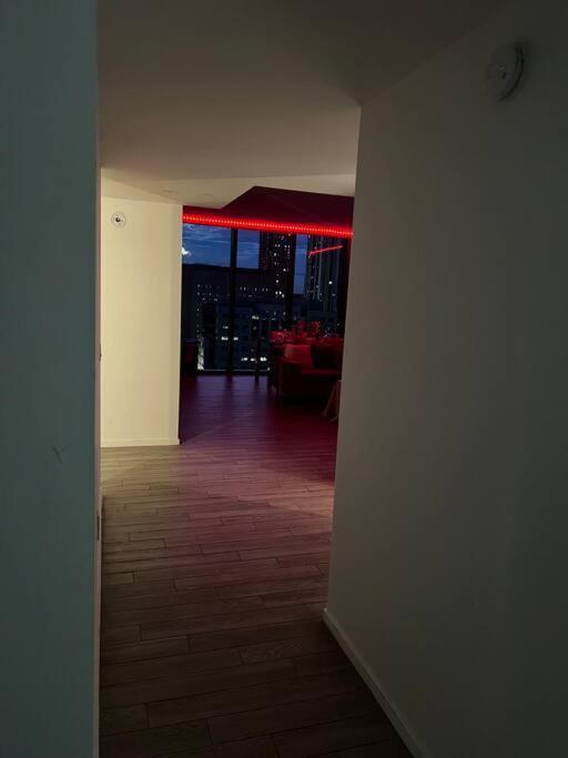 Appartement Spacious And Luxurious In Downtown