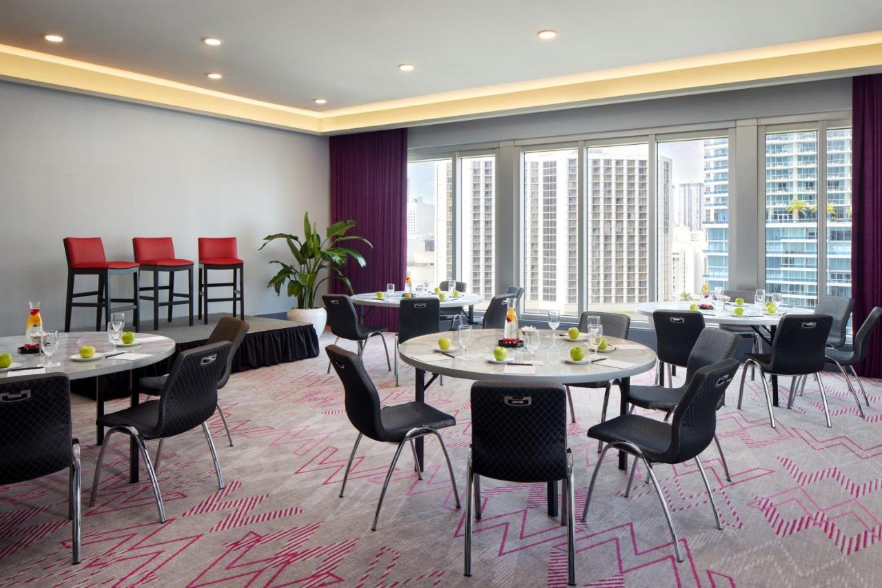 W Miami