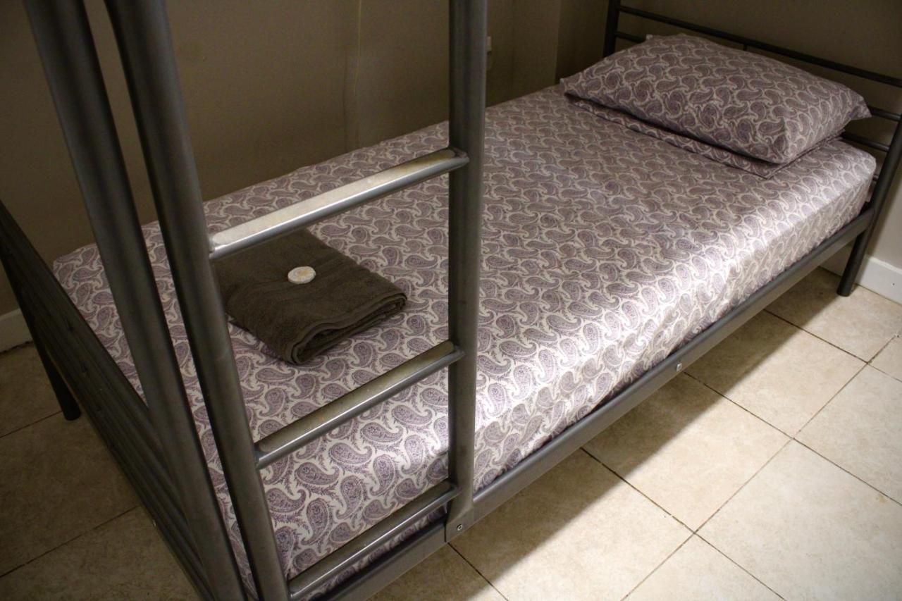 Bed & Breakfast West Brickell Lodging House *