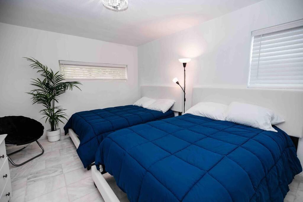 Villa Exquisite Luxe 3 Bed With Hot Tub!