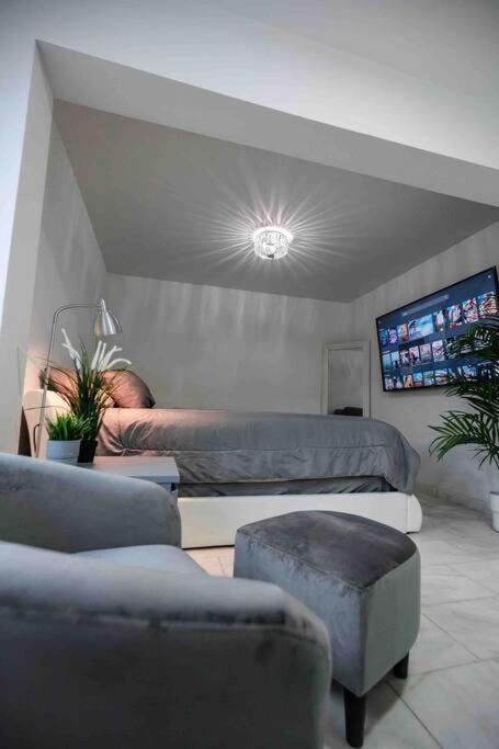 Villa Exquisite Luxe 3 Bed With Hot Tub!