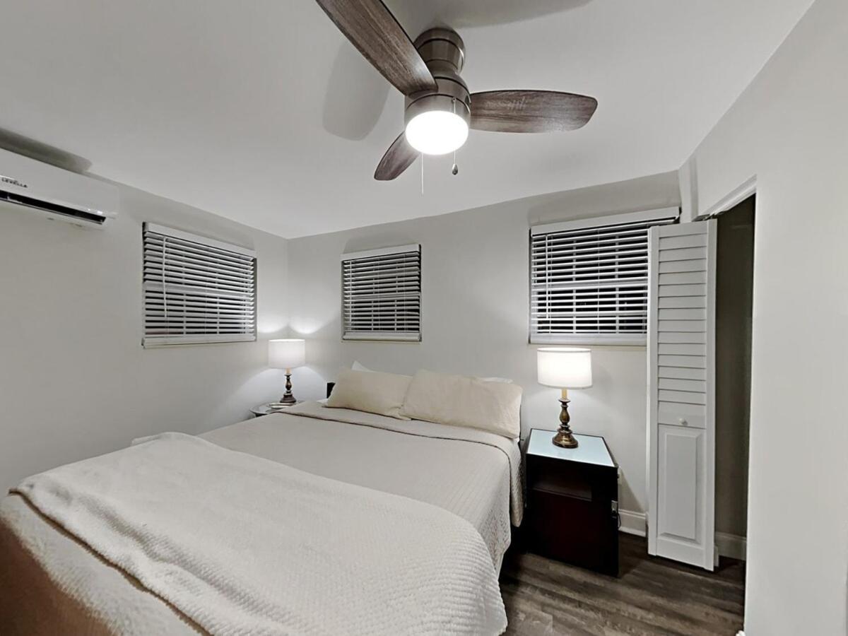 Ferienhaus Townhouse With Patio, Gazebo, Free Parking, Centrally Located Miami