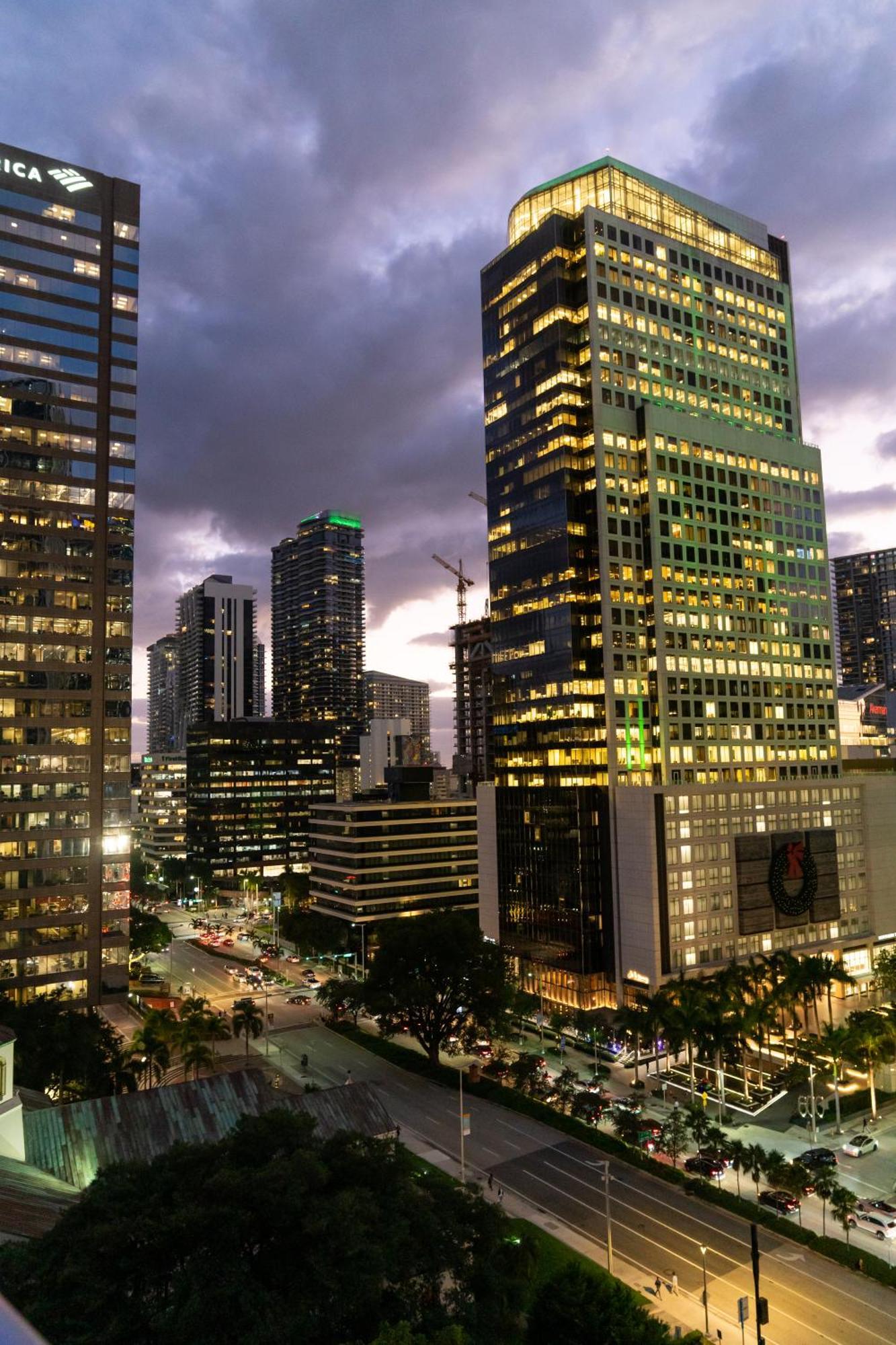W 5* Miami