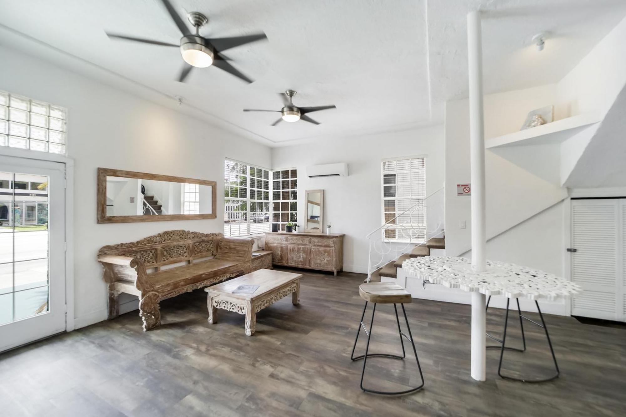 Treehouse Aparthotel Miami