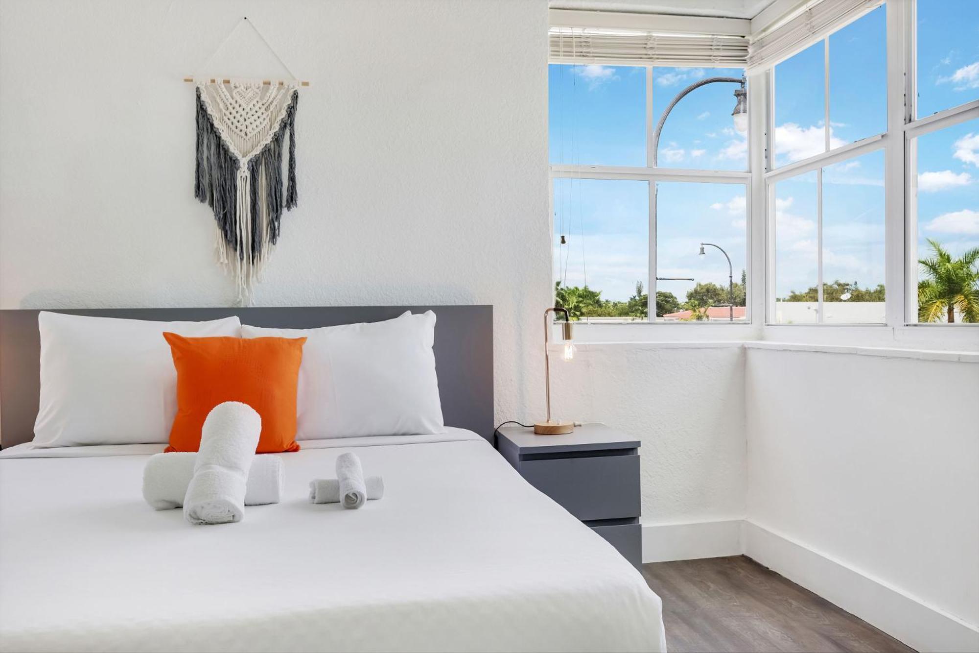 Treehouse Aparthotel Miami