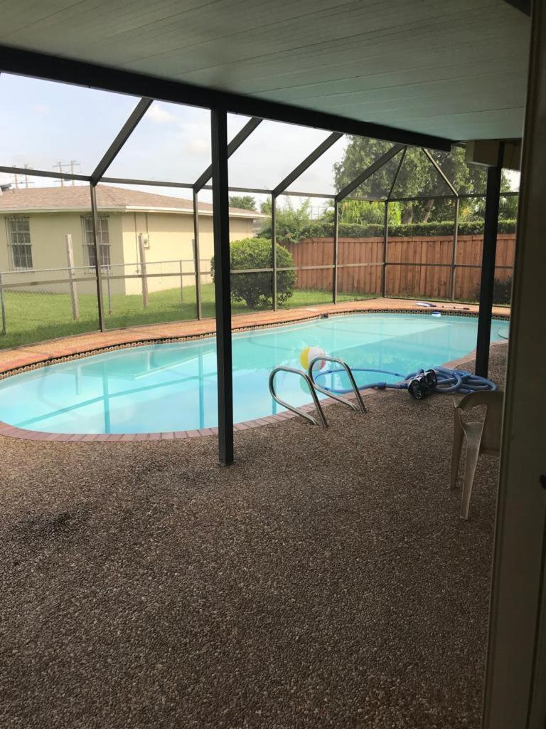 82-10sw 135av Holiday home