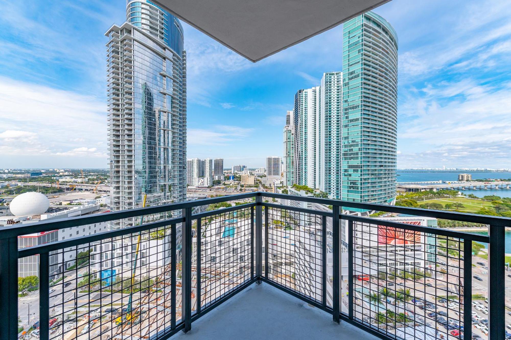 Global Luxury Worldcenter Appartement