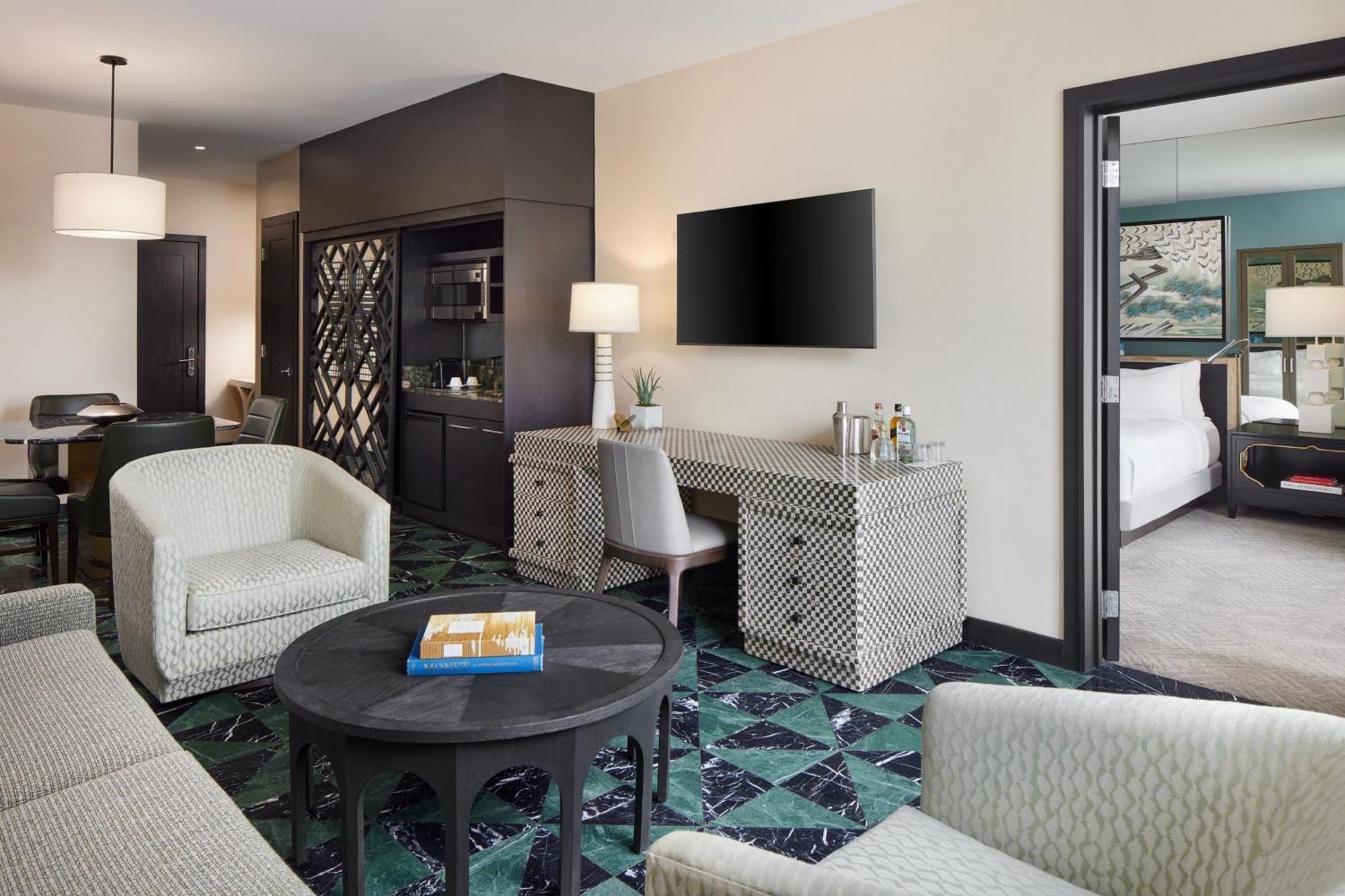 Hotel W