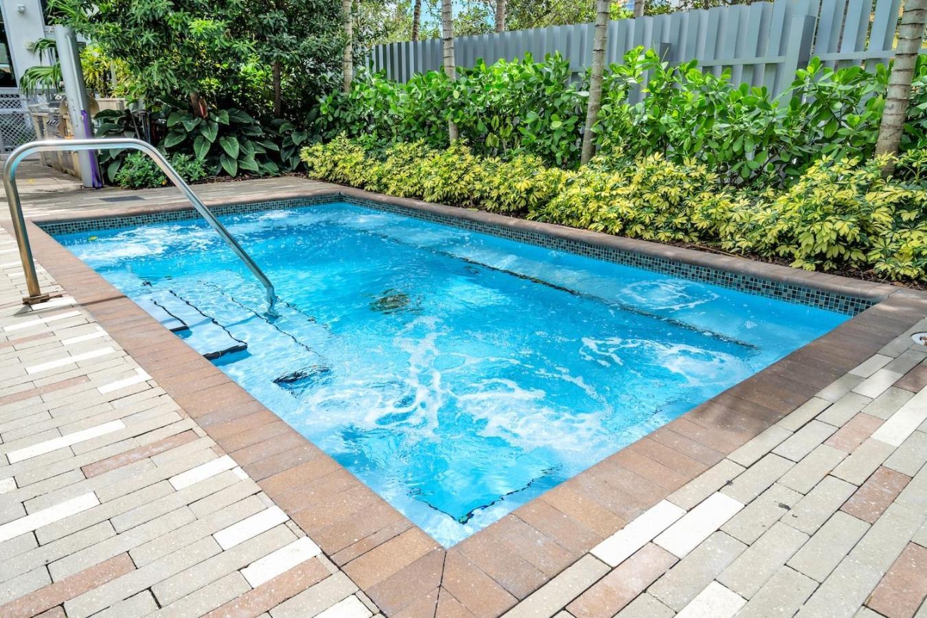 Appartement Bright And Airy 2 Bed On Biscayne Blvd With Free Park