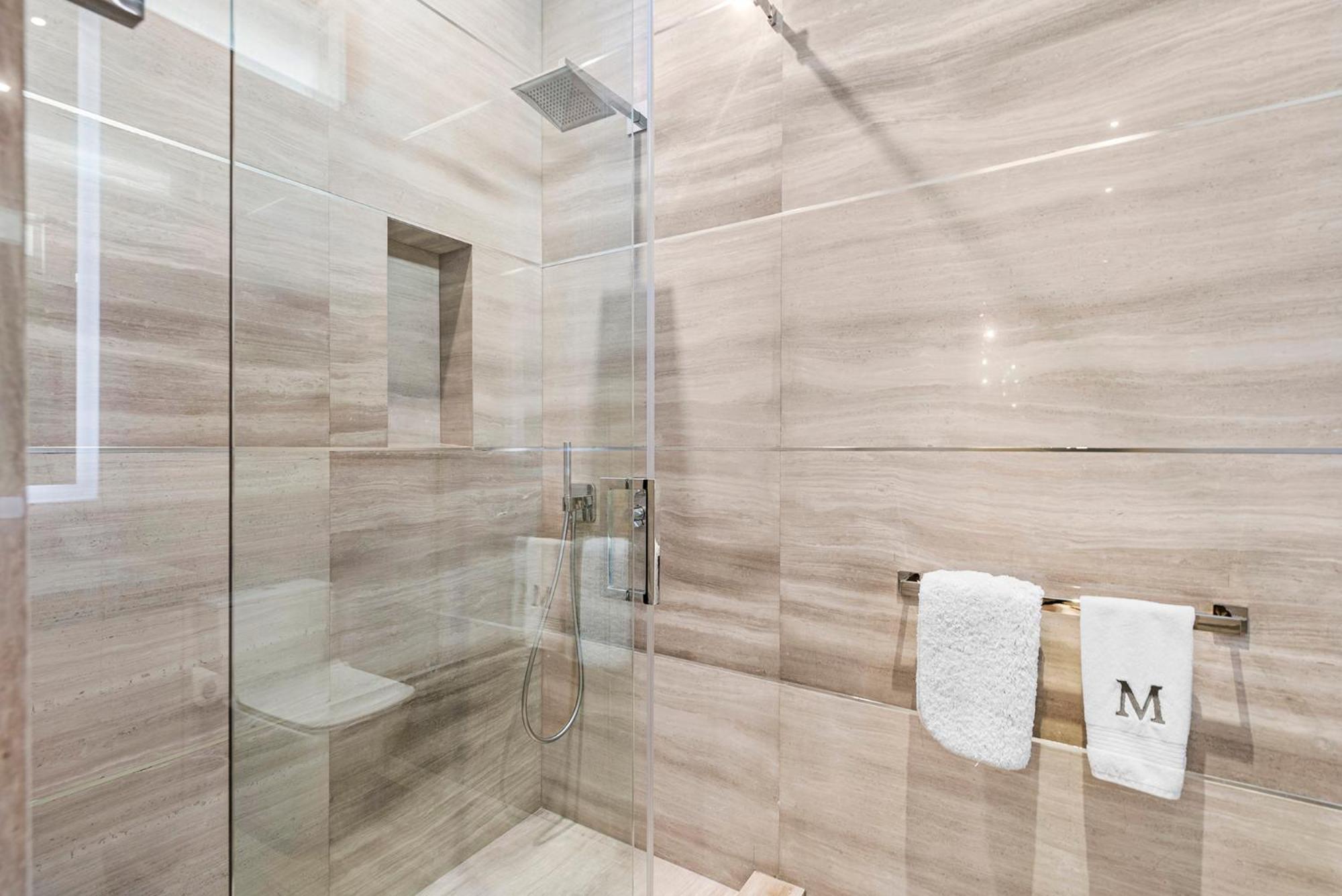 Modern Super Luxury