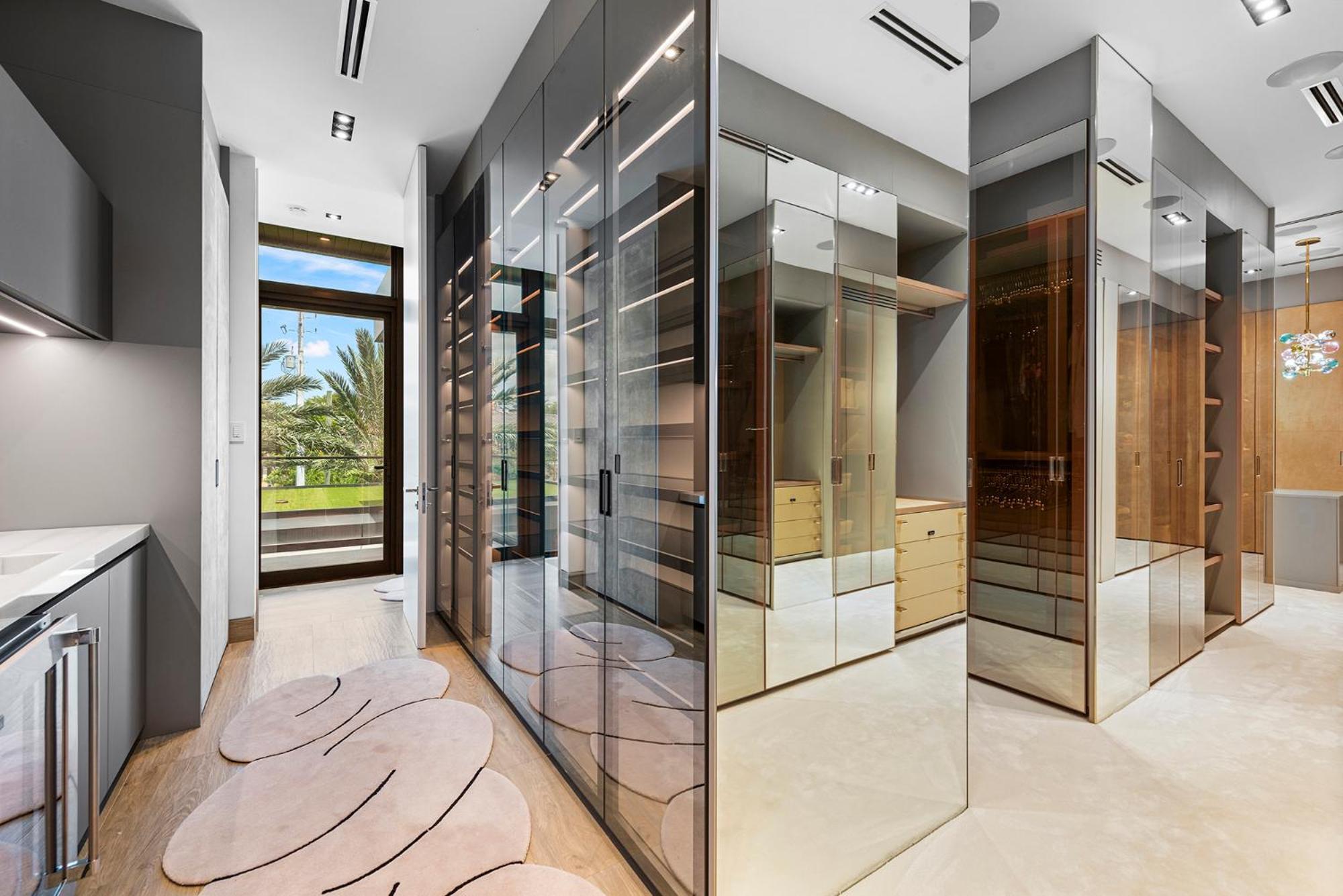 Modern Super Luxury Villa Miami