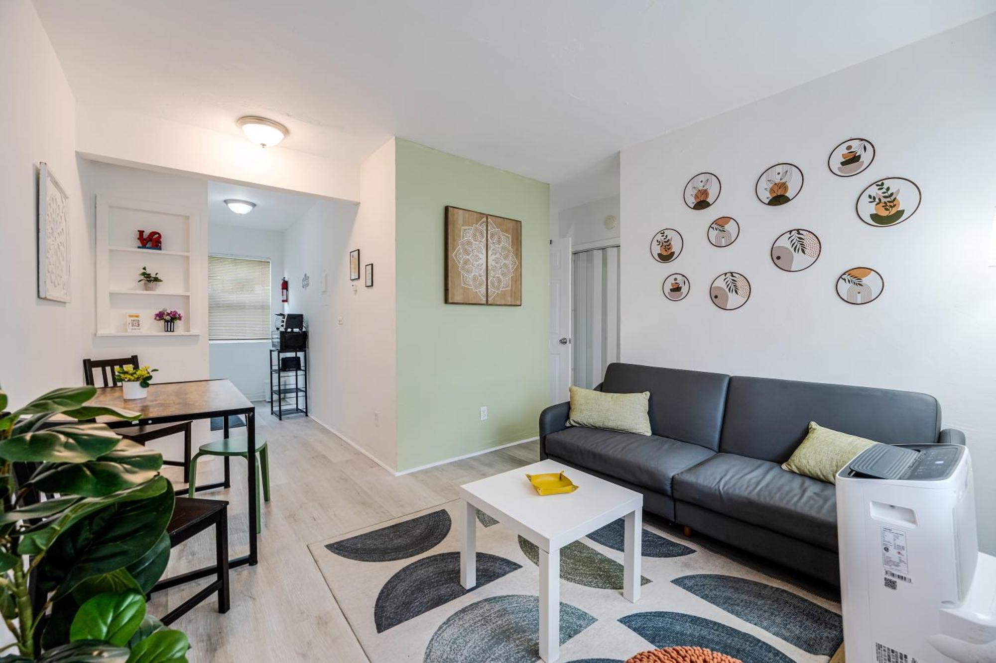 Chic 1Br Getaway Steps From Brickell * Miami