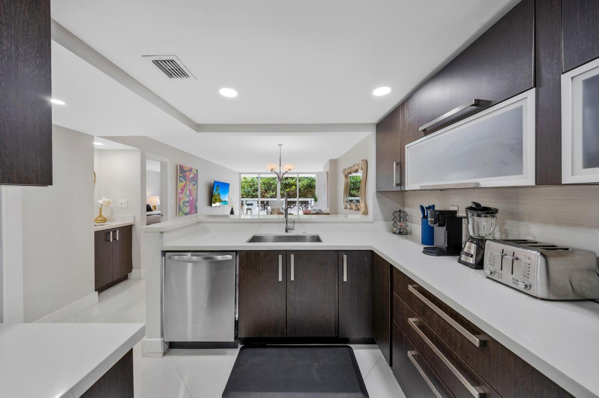 Ocean Utopia Apartment Miami