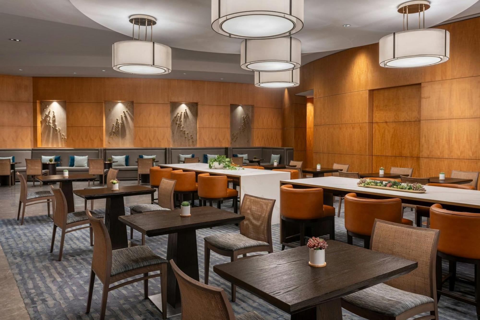 Jw Marriott Marquis 5*