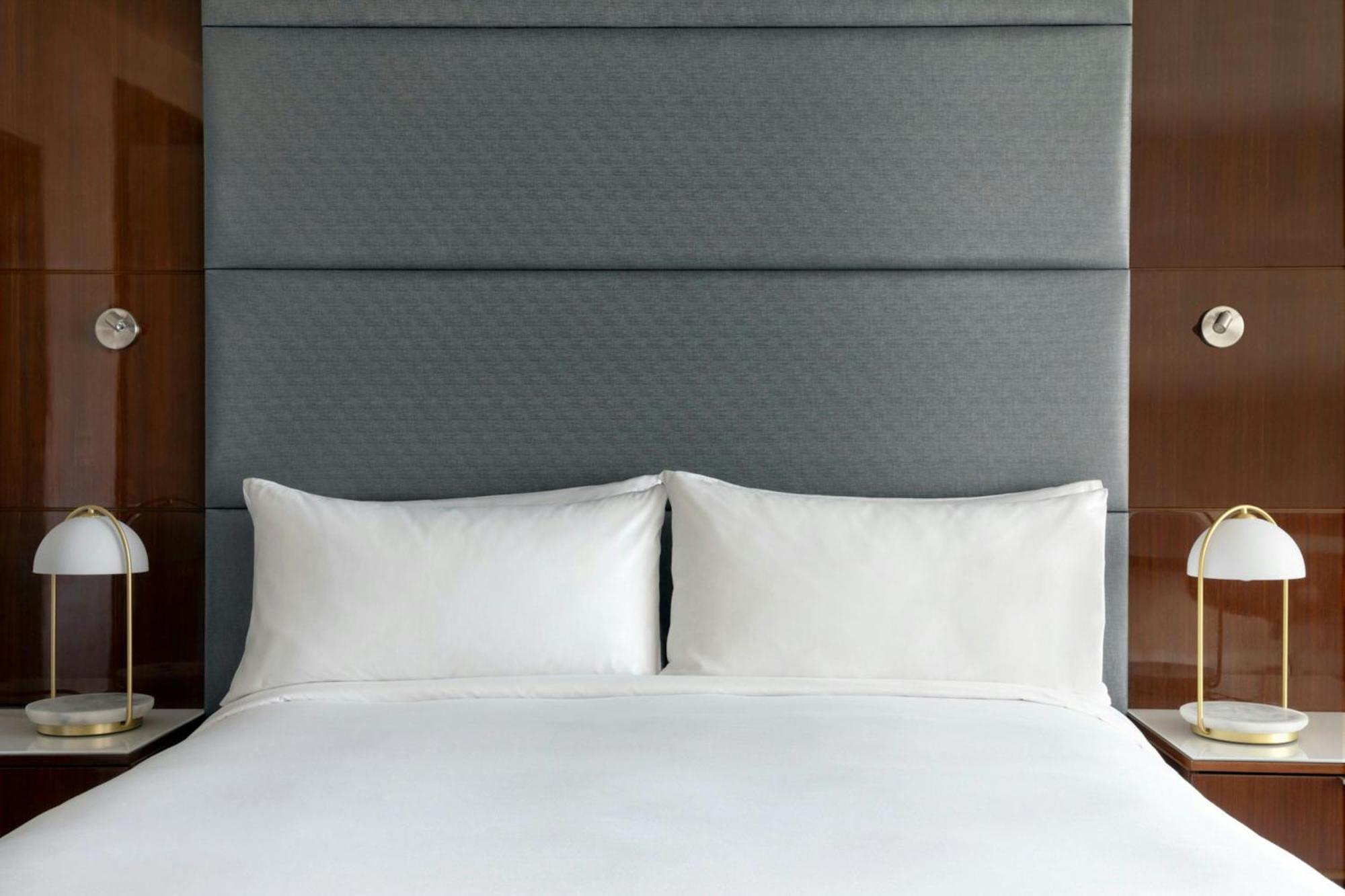 Jw Marriott Marquis Hotel 5*