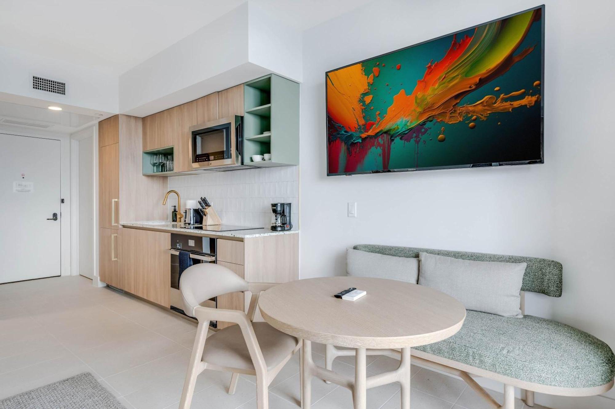 Lemon Drop Cozy Pool And Gym * Miami