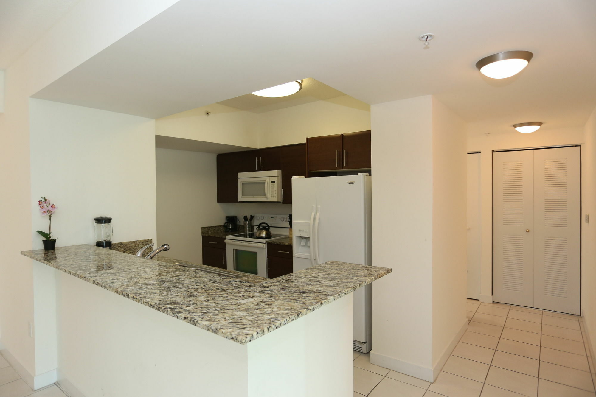 Downtown Brickell Apartment *