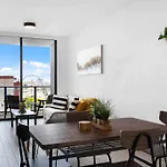 Gorgeous Modern Apt In The Center Of Downtown