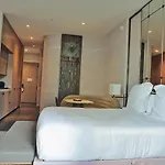 Aluna Lux Suites At Sls Lux Brickell Building
