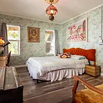 Magical, Unique Villa At Boho Restaurant & Bar