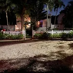 Ne Miami Cottage