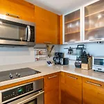 Luxury Exclusive Unit 1Br Midtown / Free Parking