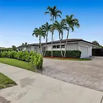 Miami Pool House