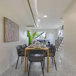 Comfy Monthly Rental Near Miami Beach