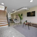 Comfy Monthly Rental Near Miami Beach