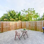 Amazing Town House 15 Min From The Beach Wfree Parking