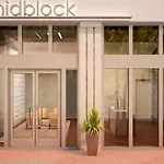 Wonderful 1 Bedroom Condo In Midtown.