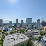 Wonderful 1 Bedroom Apartment With At Downtown Miami
