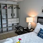 Pvt Bdrm, Close To Airport & Cruise Terminal