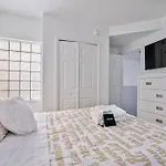 Miami Airport 2Bedrooms 2 Bath