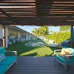 Breezy Oasis With Pooltable, Heated Pool, Golf & Gazeebo L29