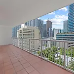 Private Unit Miami With Amenities And Parking