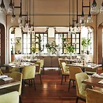 Four Seasons Hotel Miami