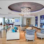 Resort And Luxurious Living In Downtown Miami