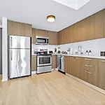 Top Miami Complex Full Amenities & Entertainment!
