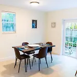 Coconut Grove Hidden Sanctuary Townhouse
