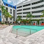 Doral 1 Bedroom W Pool Gym Mia-14