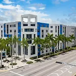 Doral 1 Bedroom W Pool Gym Mia-14